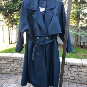 Gallery women’s raincoat